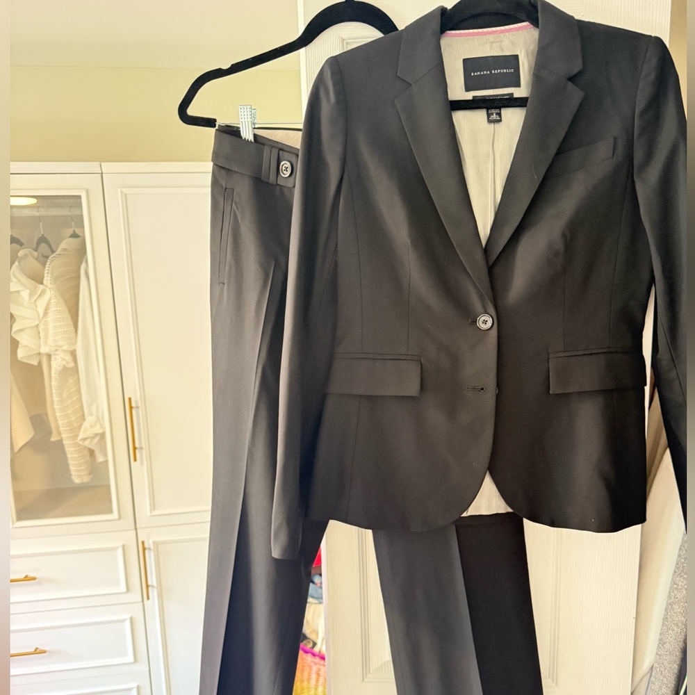 Banana Republic Suit